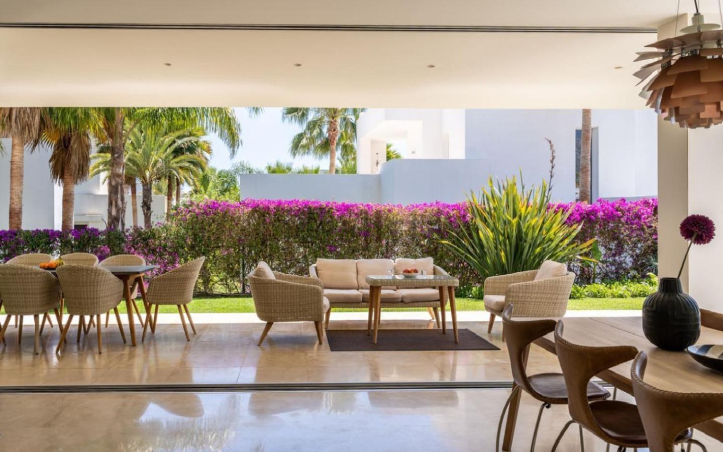 Loran Villa *